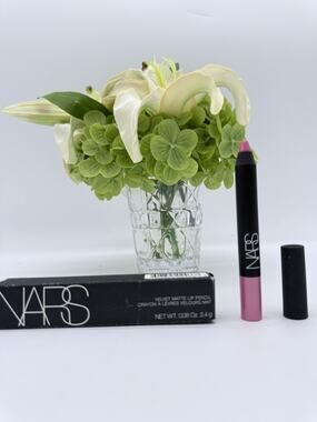 Nars Velvet Matte Lip Pencil Roman Holiday .08oz / 2.4g